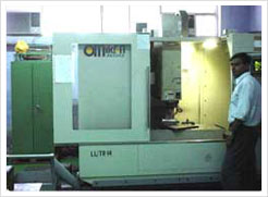 Plastic Molding Machines in meerut